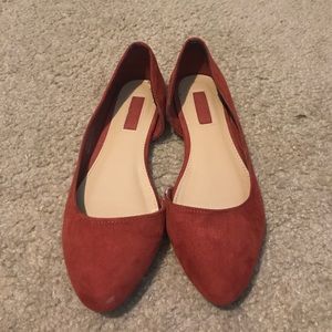 Women’s flats